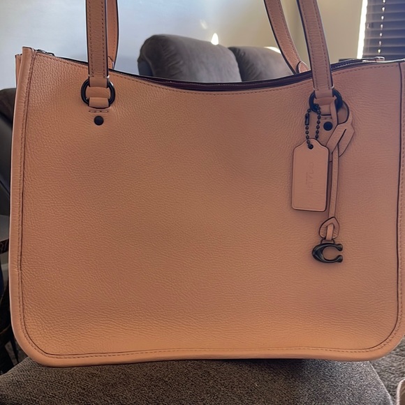 Handbags - Coach Tyler carry all bag new with tags